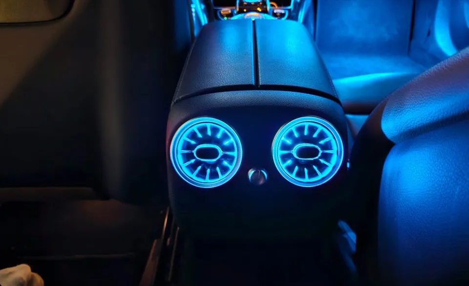 수원엠비언트 벤츠 W205 C클래스 카브리올레에 ‘순정형 비노출’이 맞는 이유 (오늘의카 수원점)