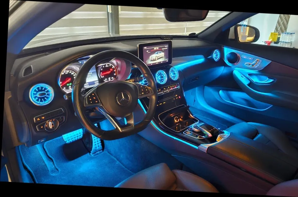 수원엠비언트 벤츠 W205 C클래스 카브리올레에 ‘순정형 비노출’이 맞는 이유 (오늘의카 수원점)