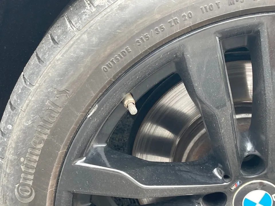 안산 휠복원 전문｜BMW X5 유광블랙, “광 죽음”이 시작되면 재시공이 필요합니다 (오늘의카 안산점)