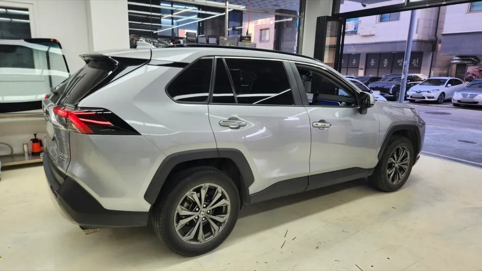 부천안드로이드올인원 토요타 라브4 5.5세대, 순정 내비 버리고 안드로이드 올인원이 답일까?