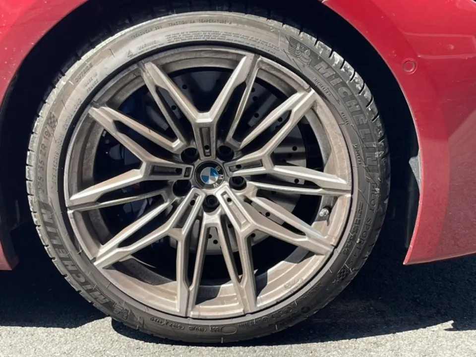 부산휠도색 BMW G87 M2, 930M 휠 유광블랙 도색이 맞을까? 이 차종에 이 방식이 맞는 이유 (오늘의카 부산점)