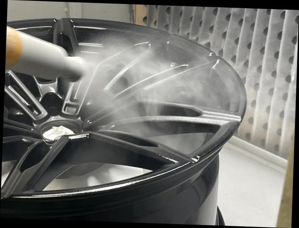 부산휠도색 BMW G87 M2, 930M 휠 유광블랙 도색이 맞을까? 이 차종에 이 방식이 맞는 이유 (오늘의카 부산점) 시공 후