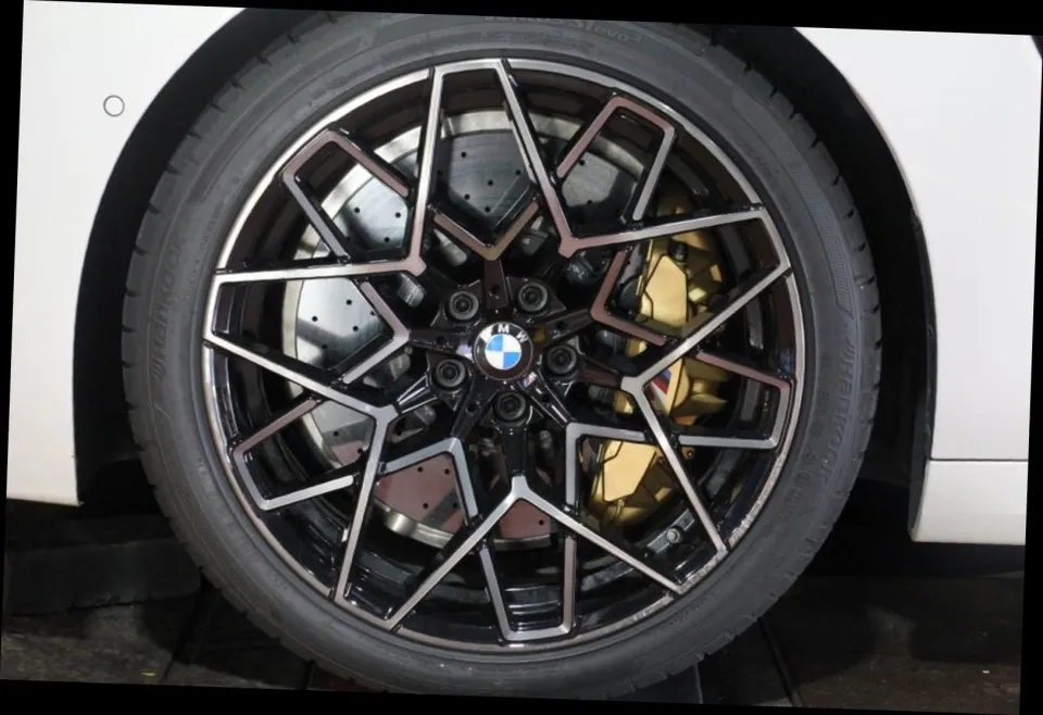 휠복원/도색 시공후기 - BMW M8 F91