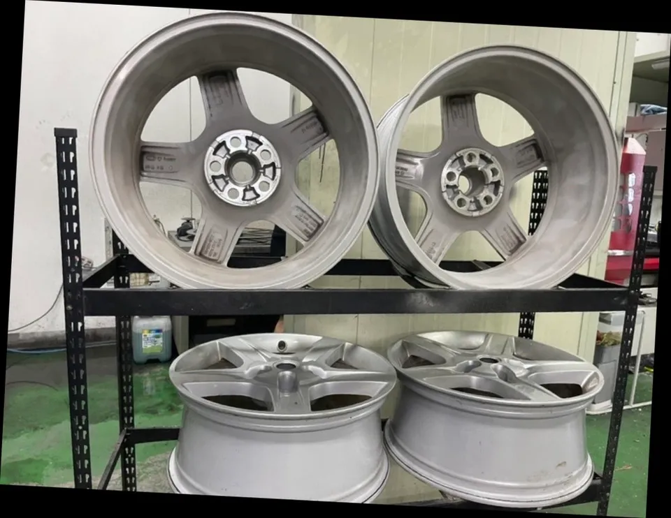 동탄휠도색 전문｜랜드로버 디펜더 실버 휠→유광블랙 분체도색 + 레드 캘리퍼, ‘순정 공정’으로 완성 (오늘의카 동탄점)