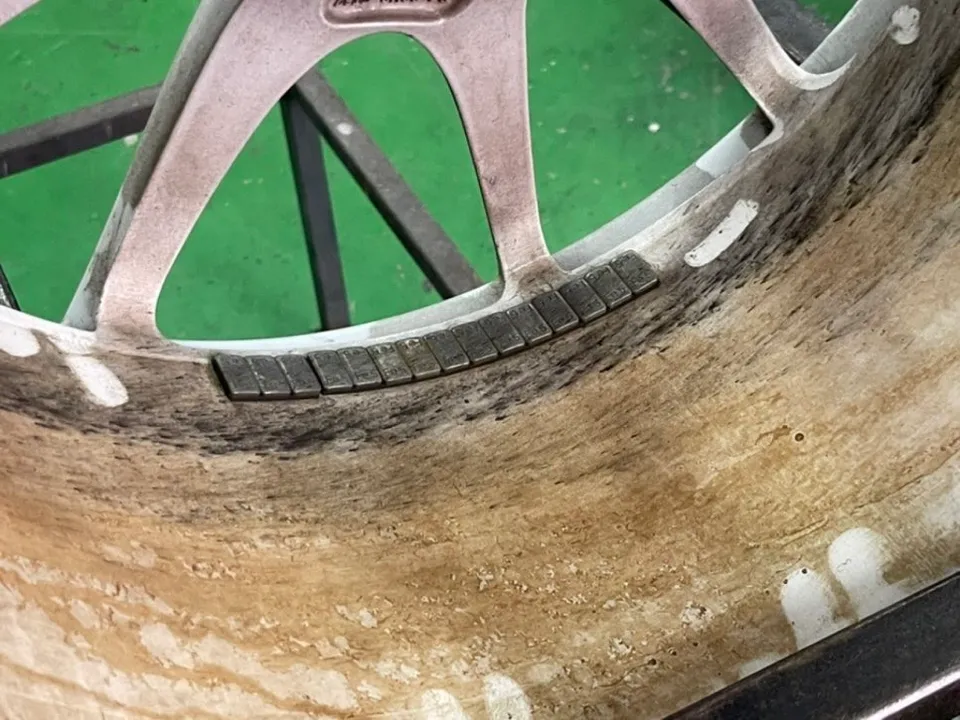 오산휠도색전문｜포르쉐 981박스터 유광블랙 휠분체도장, ‘박리부터’ 들어간 이유 (오늘의카 오산점)