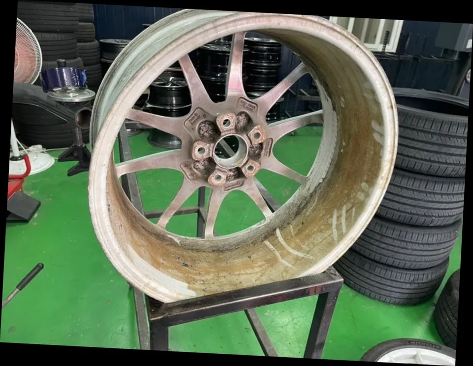 오산휠도색전문｜포르쉐 981박스터 유광블랙 휠분체도장, ‘박리부터’ 들어간 이유 (오늘의카 오산점)