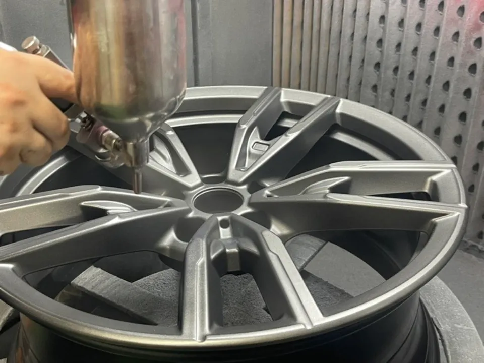 인천 BMW 330i 휠도색, 사틴그레이가 ‘정답’이 되는 조건 (오늘의카 인천점)