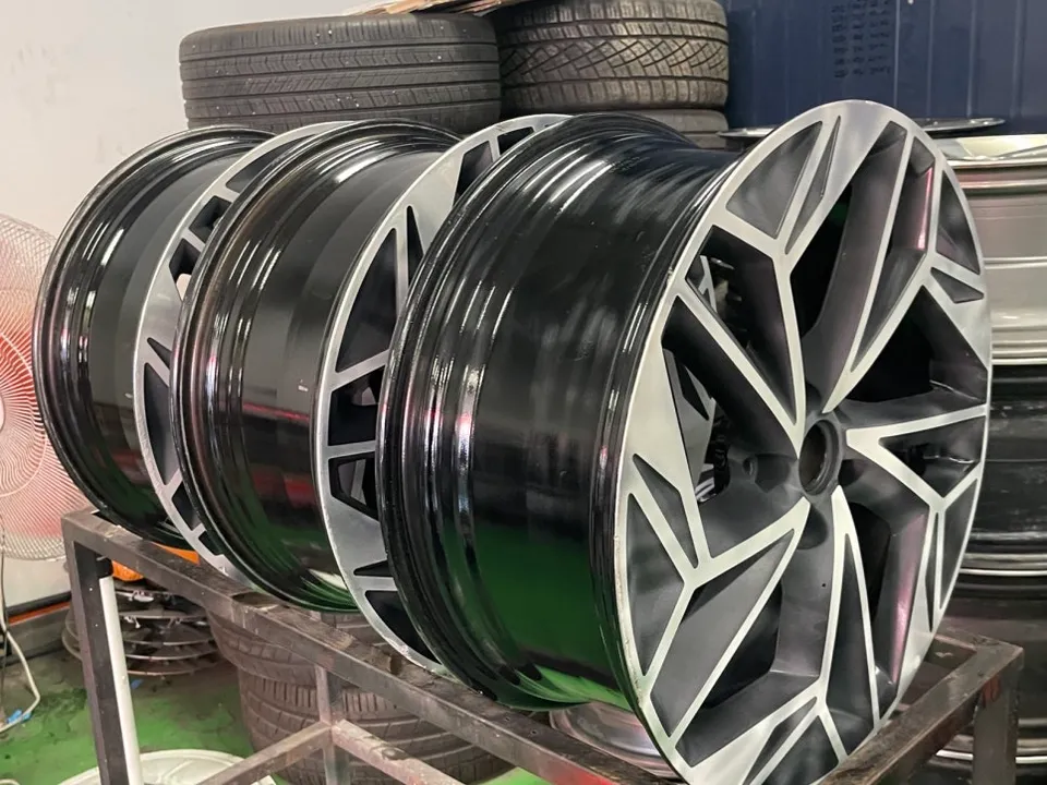 대구휠복원 아이오닉6, 4짝 전체 손상도 ‘교체 없이’ 신차처럼 복원이 가능할까? (오늘의카 대구점)