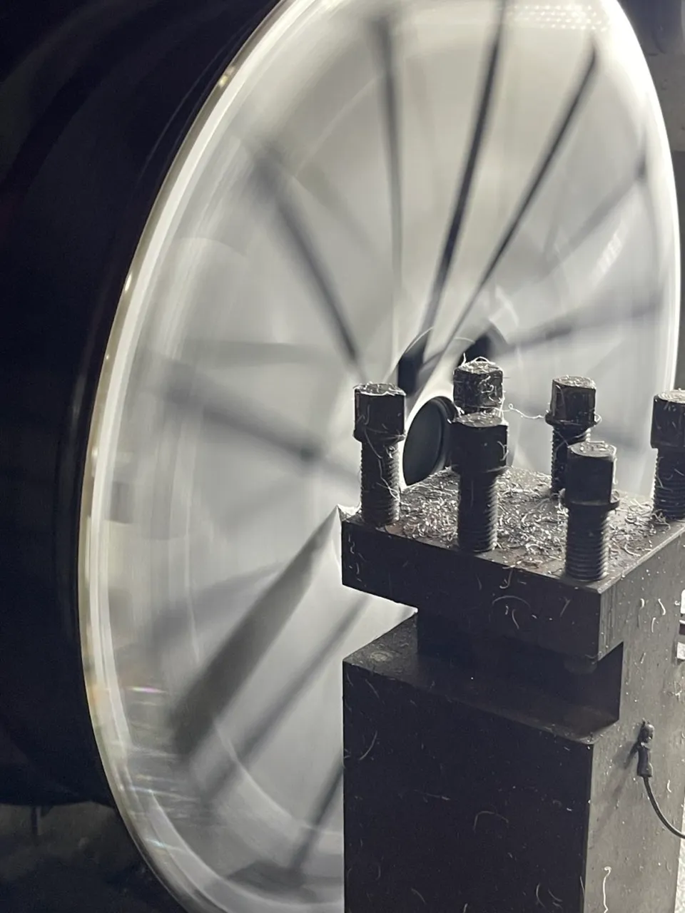 대구휠복원 아이오닉6, 4짝 전체 손상도 ‘교체 없이’ 신차처럼 복원이 가능할까? (오늘의카 대구점) 시공 후