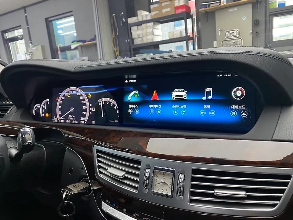 벤츠 W221 안드로이드 올인원, 콧핏 일체형만이 정답인 이유 (오늘의카 안산점)