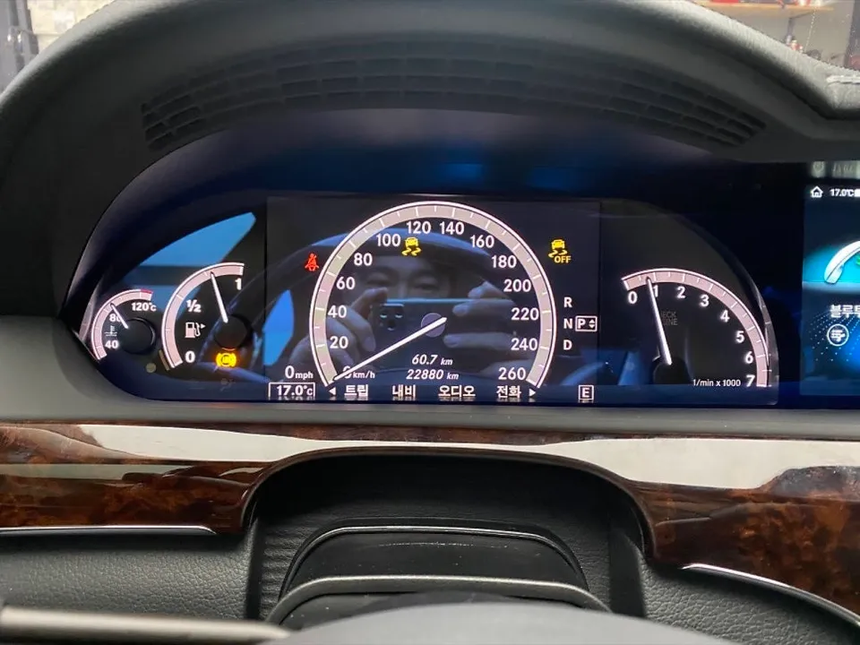 벤츠 W221 안드로이드 올인원, 콧핏 일체형만이 정답인 이유 (오늘의카 안산점)