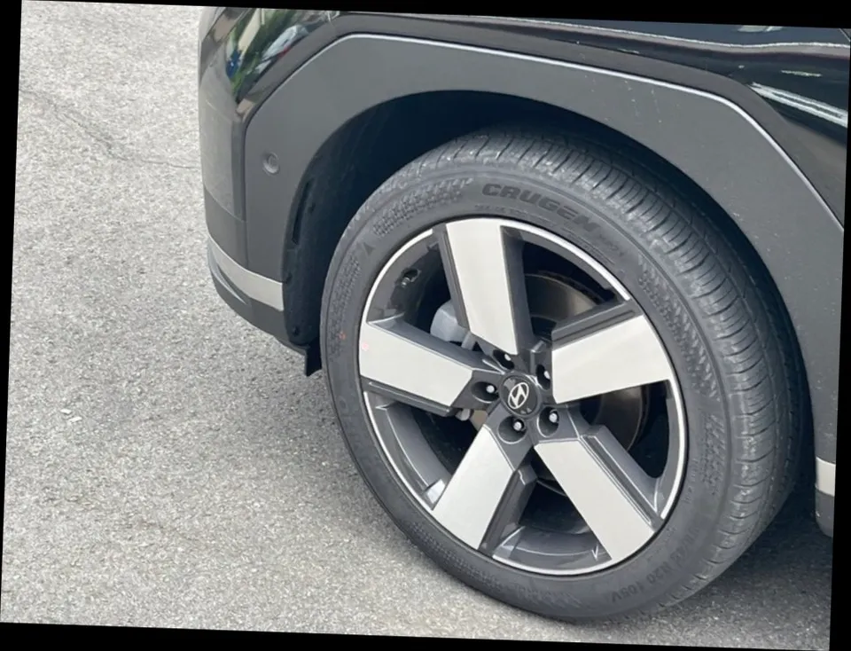 수원휠도색 싼타페 MX 19인치 다이아컷팅 휠, 유광블랙 분체도색이 답인 이유 (오늘의카 수원점)