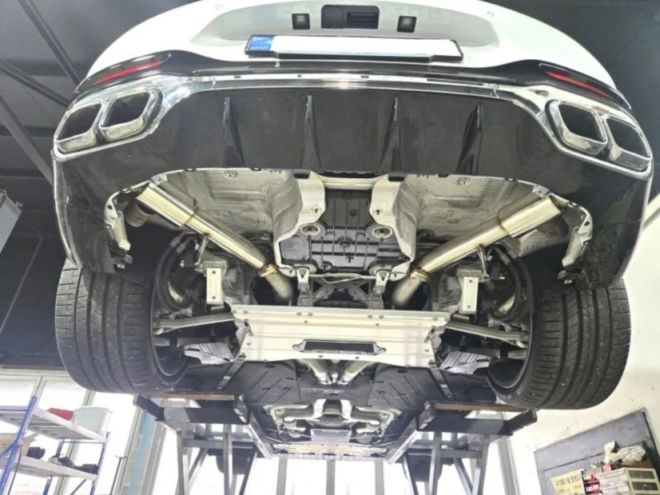 벤츠 SL63 AMG 커스텀 듀얼배기튜닝, 순정의 한계를 넘는 사운드 연출이 가능할까? (오늘의카 수원점)