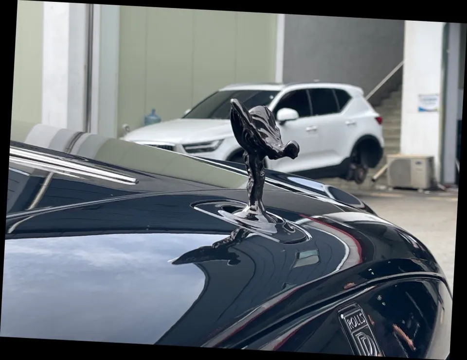 휠복원/도색 시공후기 - 롤스로이스 고스트 블랙배지