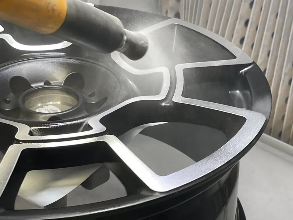 롤스로이스 고스트 블랙배지 다이아커팅 휠 복원,이 차는 왜 ‘아무 데서나’ 하면 안 될까? (오늘의카 천안점) 시공 후