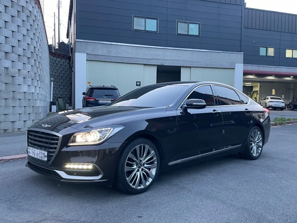 수원휠복원 제네시스 G80 스퍼터링휠, 껍질 벗겨진다면 복원 말고 도색이 답일까? (오늘의카 수원점)