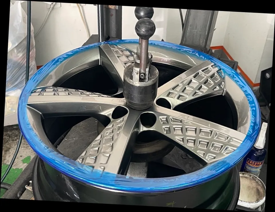 제네시스 G80 스포츠 ‘와플’ 스퍼터링 휠복원,3짝만 복원해도 색 차이 없이 가능할까? |오늘의카 용인점