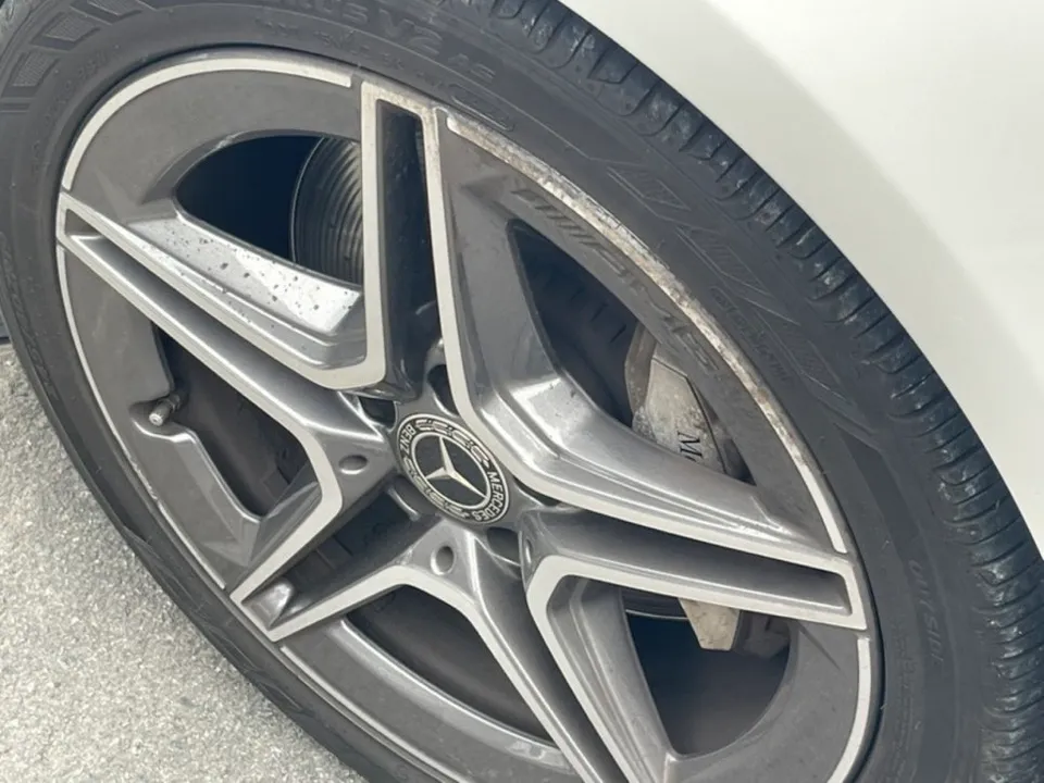 용인휠도색 벤츠 CLS 휠도색, 왜 유광블랙이 가장 실패 없는 선택일까? (오늘의카 용인점)